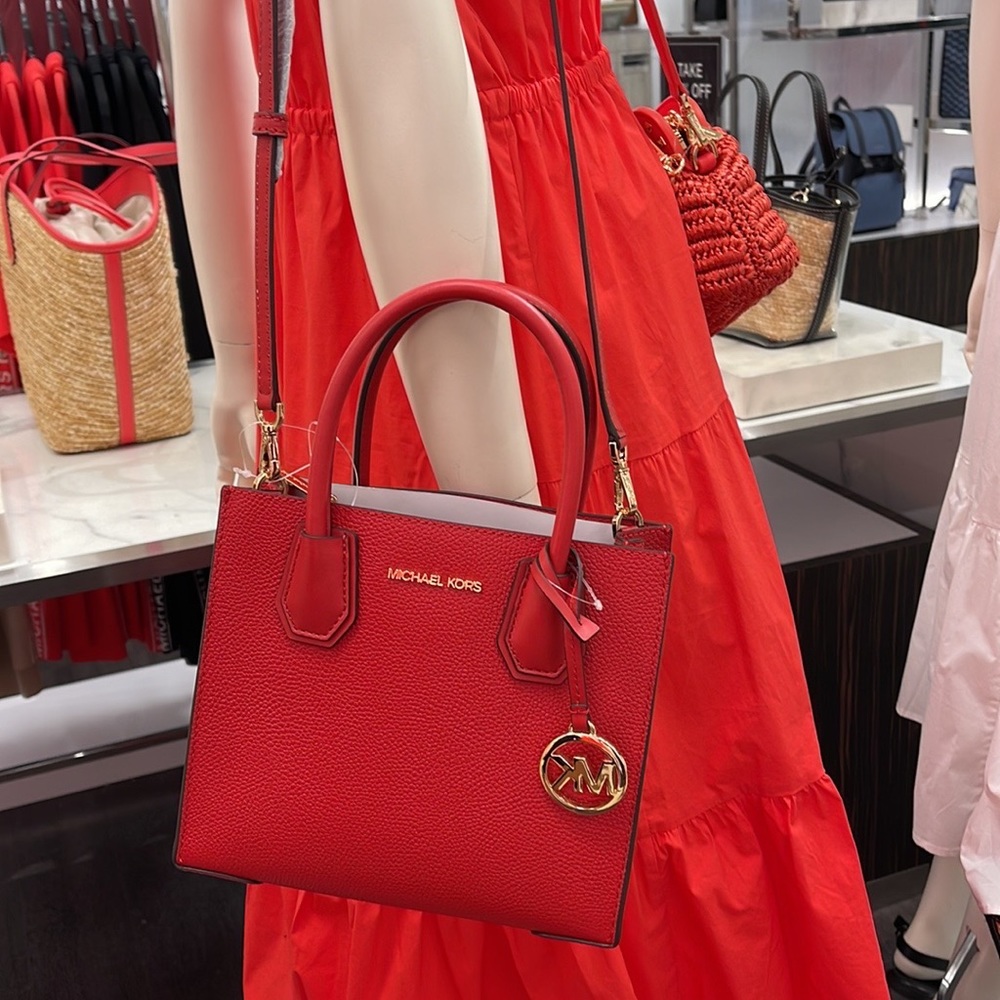 Michael Kors Mercer Medium Leather Messenger 
Flame - Picture 14 of 16
